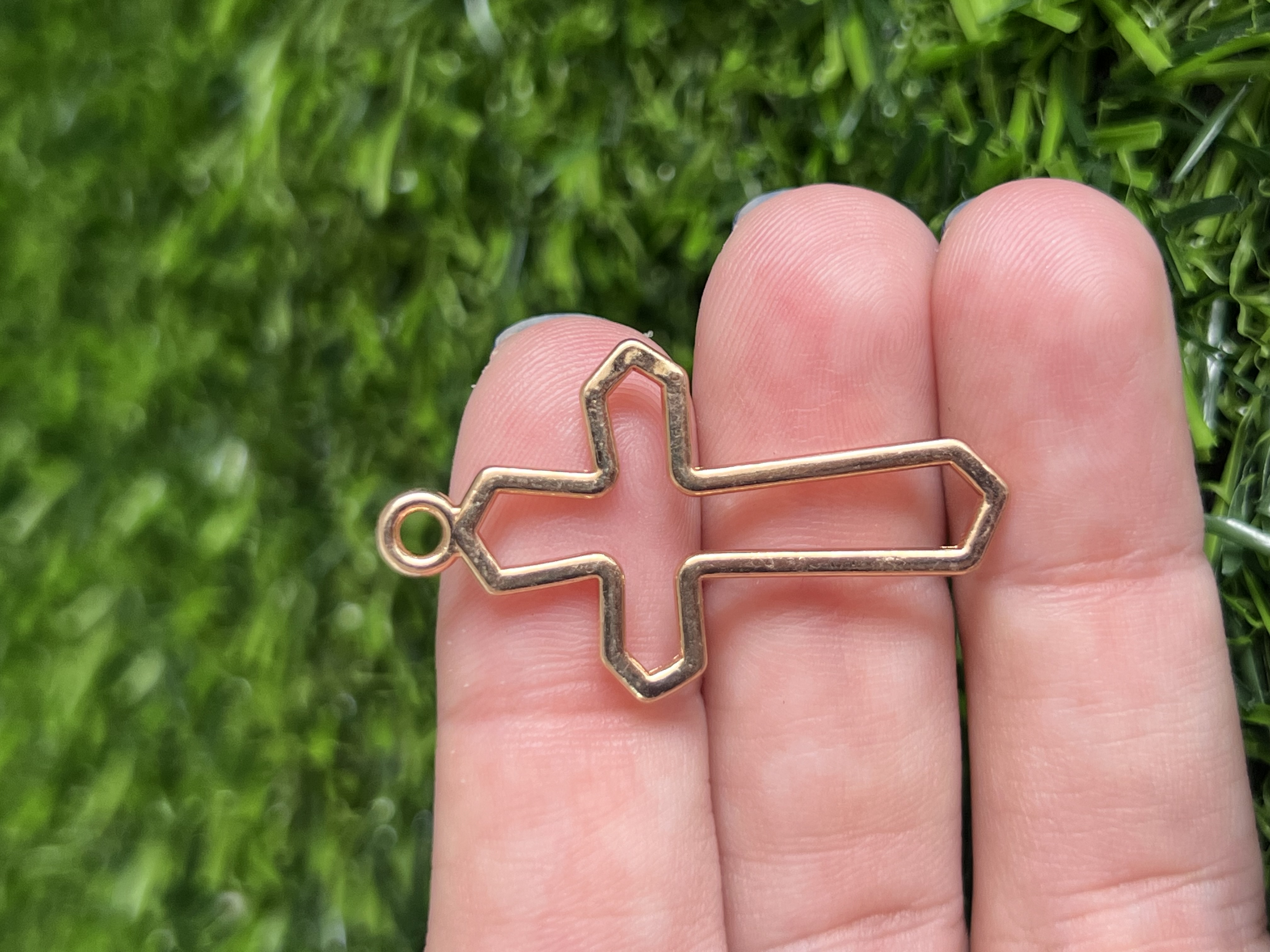 Bisel Cruz Dorada Redondeada